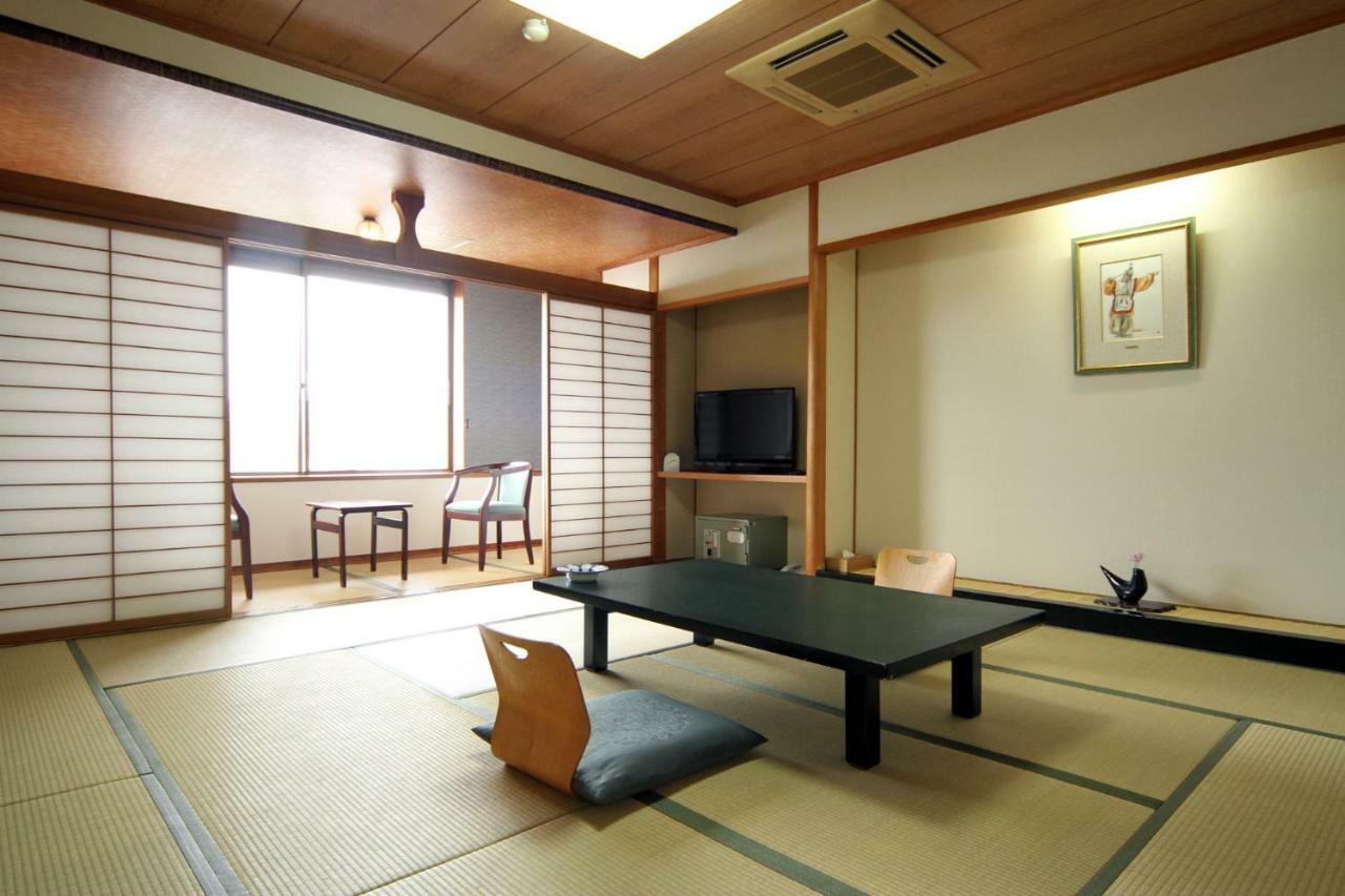 Miyajima Hotel Makoto Хацукаити Экстерьер фото